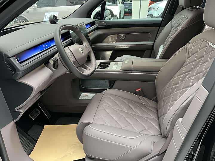 Nio ES8 2026 2026款 六座行政签名版