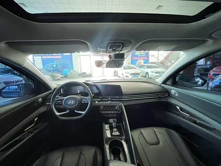 Hyundai Elantra N line 2023 2023款 1.5L CVT LUX尊贵版