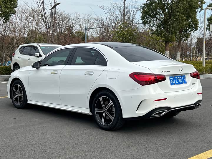 Mercedes-Benz A-Class 2024 2024款 改款 A 200 L 时尚型