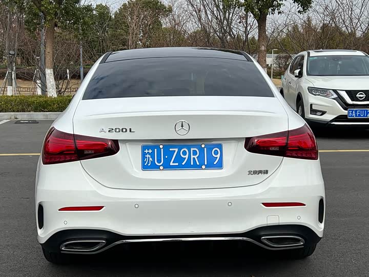 Mercedes-Benz A-Class 2024 2024款 改款 A 200 L 时尚型