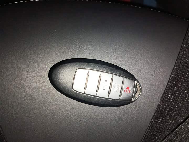 Hozon U 2023 2023款 哪吒U-Ⅱ 挑战版 500 U秀 磷酸铁锂