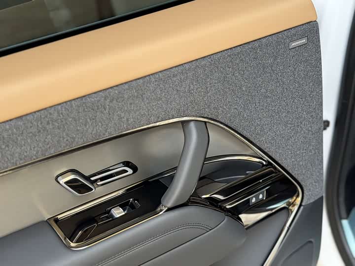 Land Rover Range Rover Sport 2024 2024款 400PS Dynamic SE