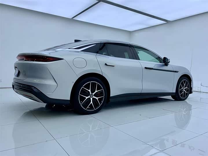 BYD Han L 2025 2025款 EV 四驱激光雷达旗舰型