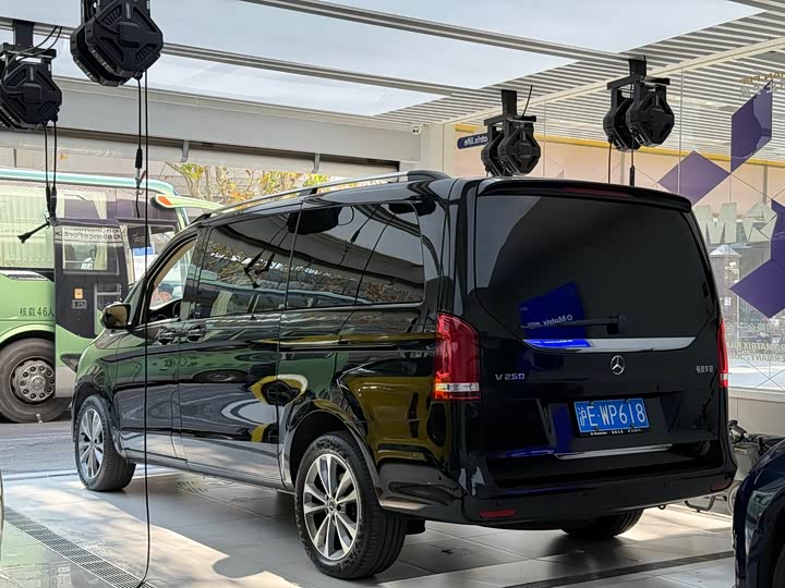 Mercedes-Benz V-Class 2022 2022款 V 260 领航版