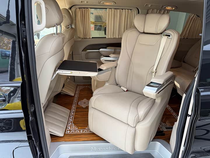 Mercedes-Benz V-Class 2022 2022款 V 260 领航版