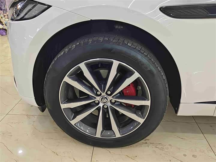 Jaguar F-Pace 2024 2024款 P250 R-Dynamic SE