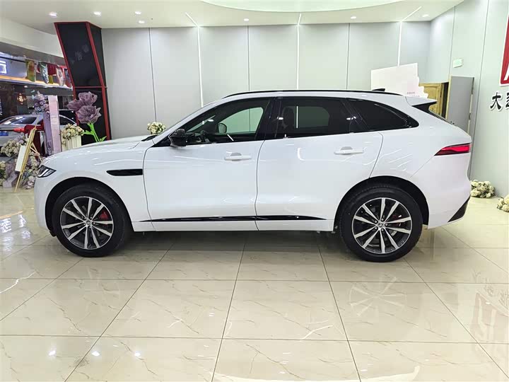 Jaguar F-Pace 2024 2024款 P250 R-Dynamic SE