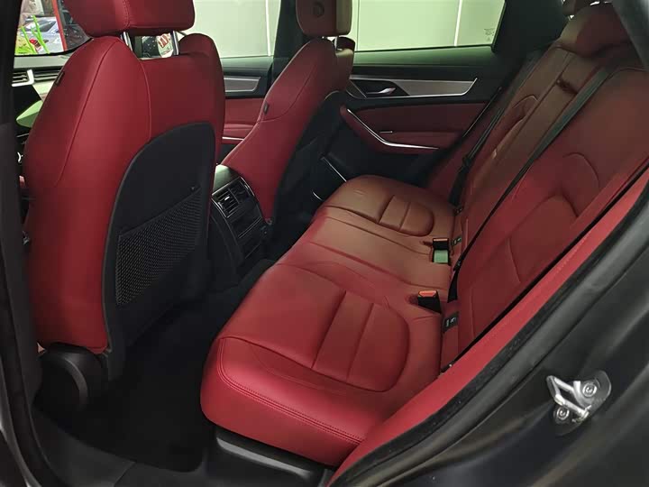 Jaguar F-Pace 2024 2024款 P250 R-Dynamic SE