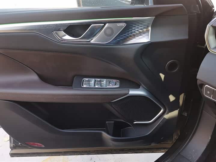 Wey Mocca Hybrid 2023 2023款 两驱长续航版