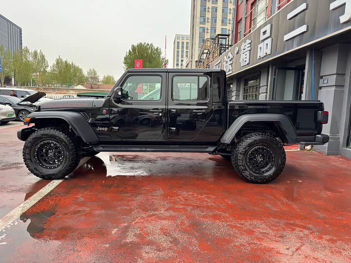 Jeep Gladiator 2022 2022款 3.6L 先行版