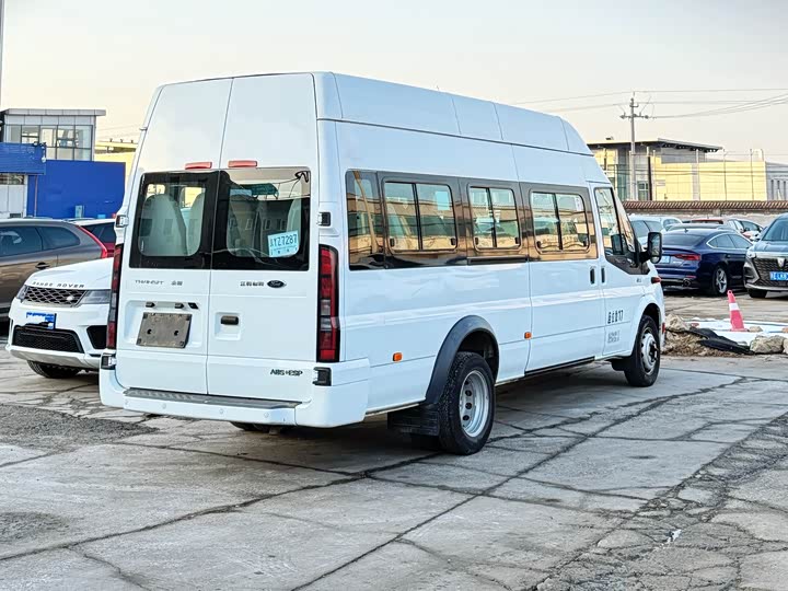 Ford Transit New 2021 2021款 2.2T（包）自动普通型客车Pro加长轴后双胎(带侧拉门)17座高顶国VI