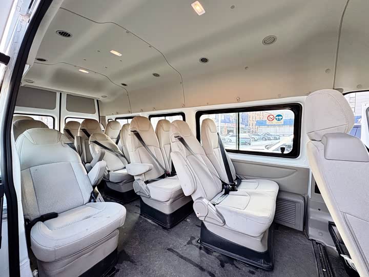 Ford Transit New 2021 2021款 2.2T（包）自动普通型客车Pro加长轴后双胎(带侧拉门)17座高顶国VI