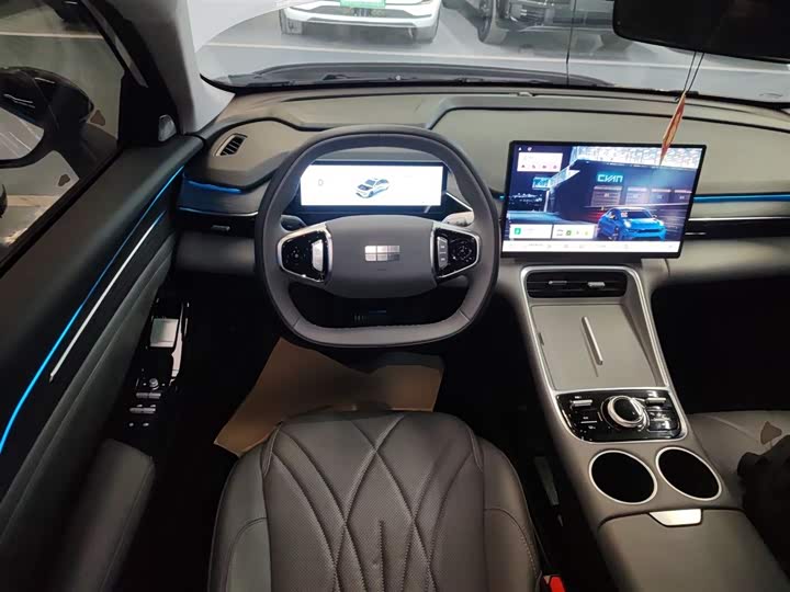 Geely Galaxy L6 2025 2025款 EM-i 140km 探索+版