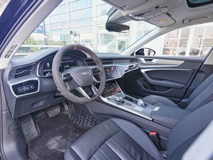 Audi A6 2022 2022款 allroad quattro 探索家 55 TFSI 尊享越野型