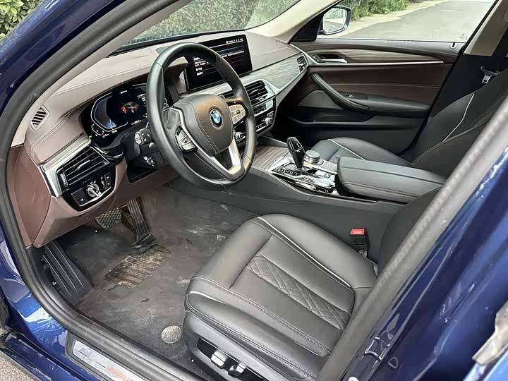 BMW 5 Series Hybrid 2022 2022款 改款二 535Le 豪华套装