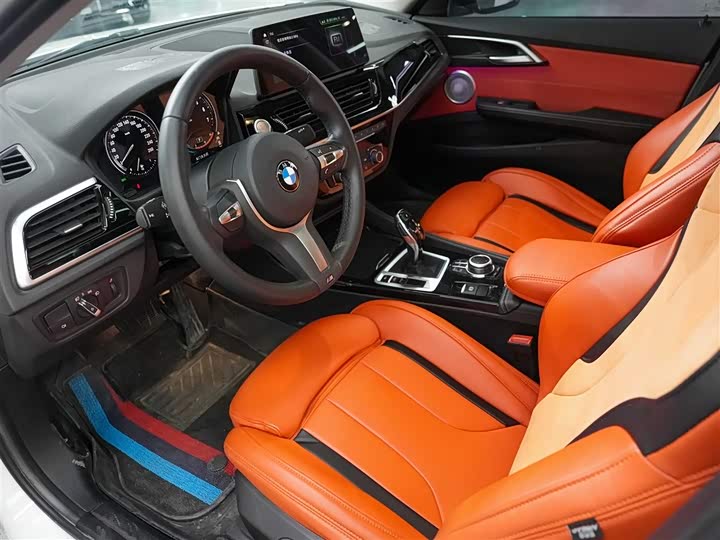 BMW 1 Series 2023 2023款 125i M运动曜夜版