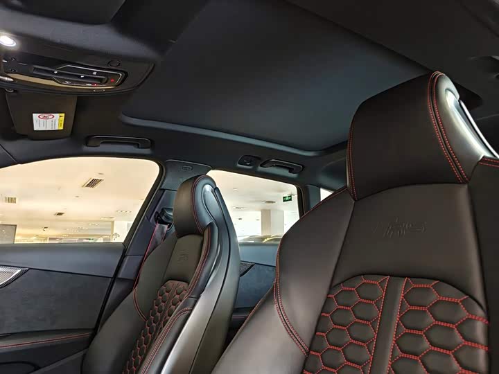 Audi RS 4 2023 2023款 RS4 Avant 黑曜版
