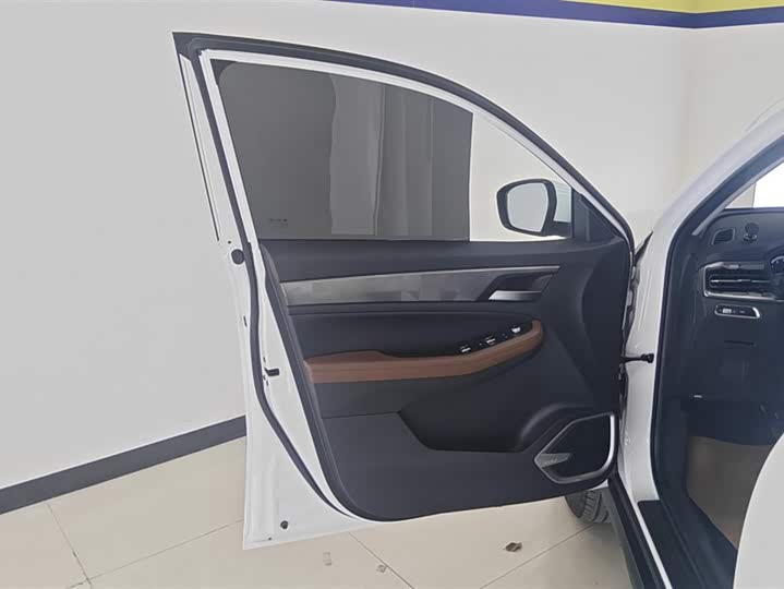 Geely Vision X6 2021 2021款 PRO 1.4T 自动尊贵型