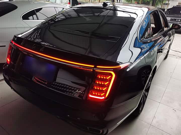 Hongqi H9 2024 2024款 2.0T 旗享 私享风尚版