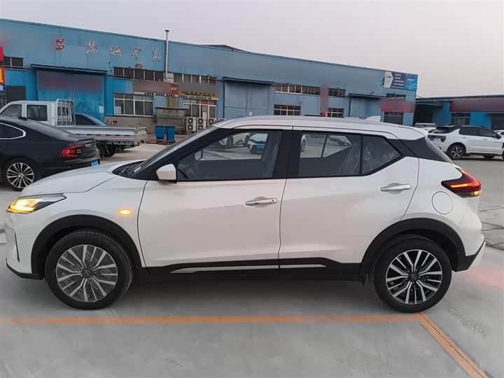 Nissan Kicks 2023 2023款 劲情版 1.5L 应有「劲」有 时尚版