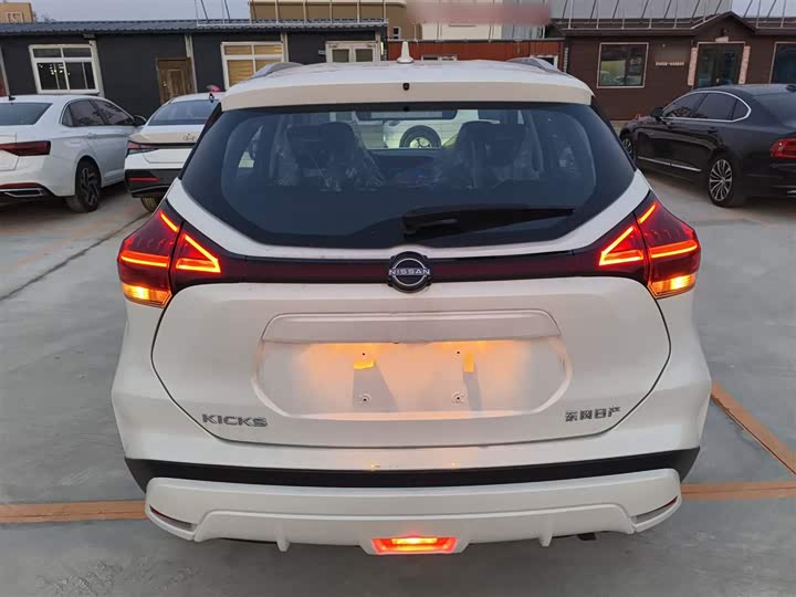 Nissan Kicks 2023 2023款 劲情版 1.5L 应有「劲」有 时尚版