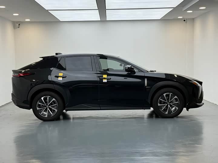 Lexus RZ 2023 2023款 450e 四驱纵享版