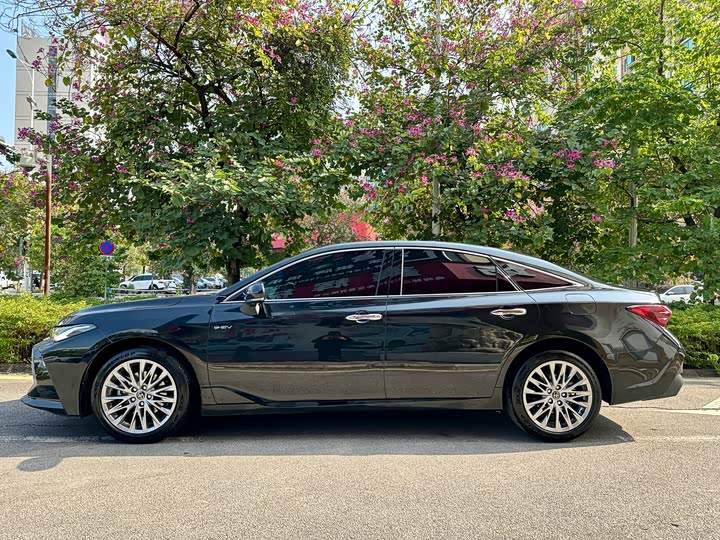 Toyota Avalon 2024 2024款 双擎 2.5L XLE尊贵版