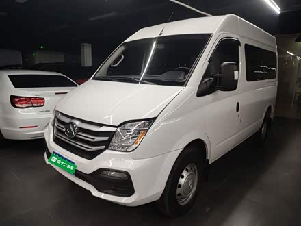 Maxus V80 2023 2023款 2.0T 手动经典傲运通短轴中顶5/6座