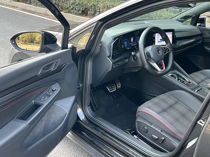 Volkswagen Golf GTI 2023 2023款 380TSI DSG GTI