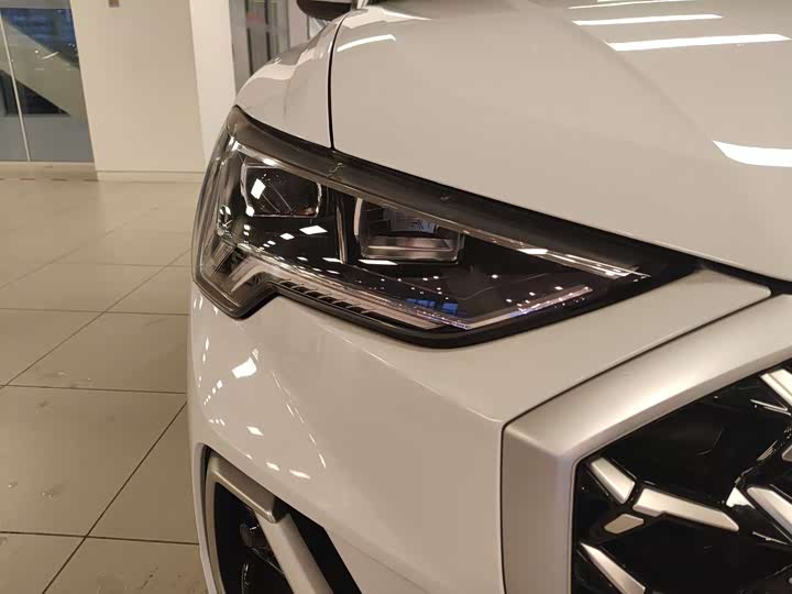 Audi Q3 2024 2024款 40 TFSI 时尚动感型