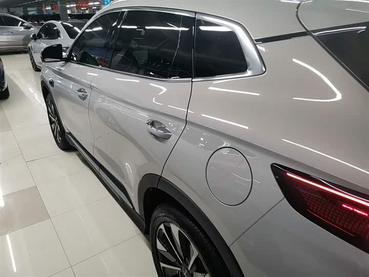 2025 BYD Song Plus Hybrid/EV