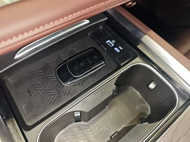 Chery Tiggo 8 Pro 2024 2024款 冠军版 290T 两驱巅峰版 7座