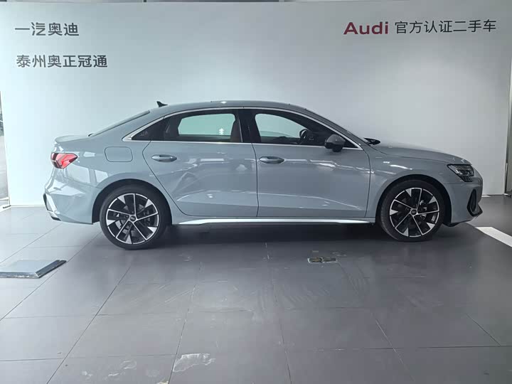Audi A3 2025 2025款 A3L Limousine 35TFSI 飞驰尊享型