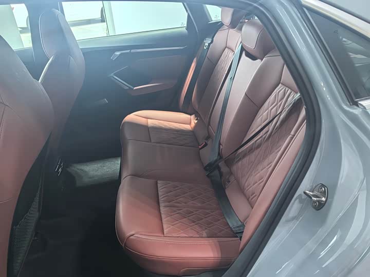 Audi A3 2025 2025款 A3L Limousine 35TFSI 飞驰尊享型