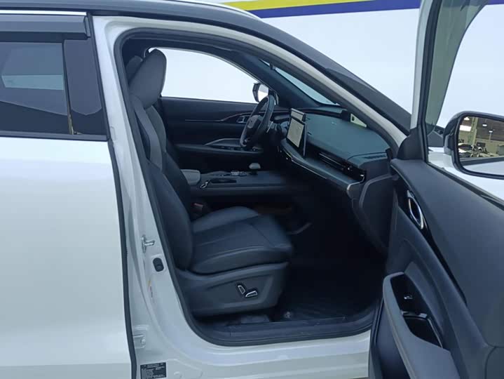 Changan Oshan Z6 Hybrid 2023 2023款 智电iDD 150KM旗舰PLUS