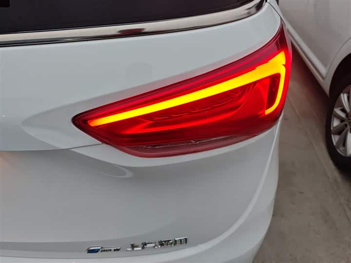 Buick GL6 2021 2021款 323T 轻混动互联豪华型