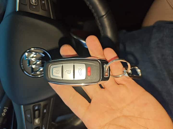 Buick GL6 2021 2021款 323T 轻混动互联豪华型