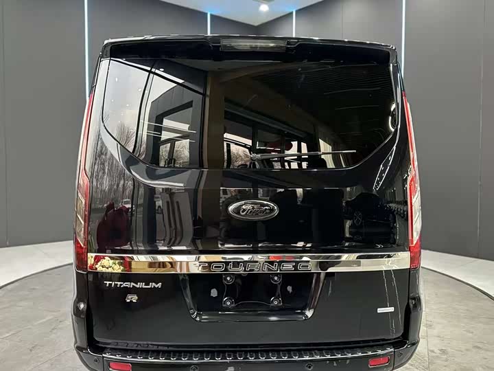 Ford Tourneo 2020 2020款 改款 2.0T 自动精英版