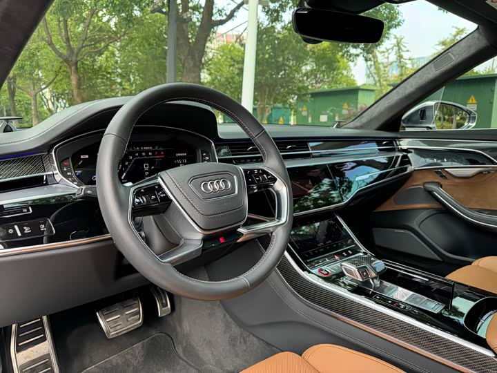 Audi S8 2022 2022款 S8L 4.0TFSI quattro 典藏版