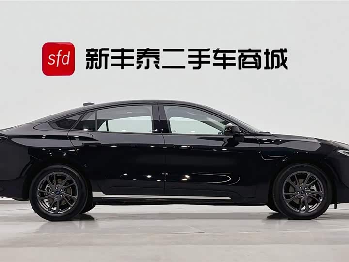 Ford Mondeo 2025 2025款 2.0T EcoBoost 豪华型