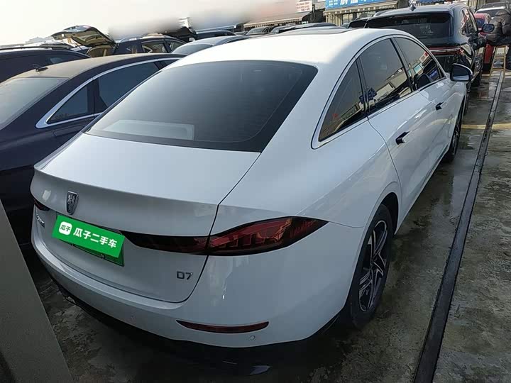 Roewe D7 2023 2023款 EV 510km 后驱旗舰版