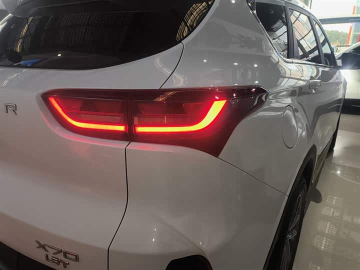 Jetour X70 2024 2024款 1.5T DCT荣耀PRO 7座