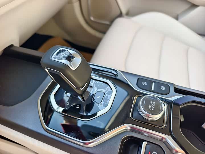 Geely Icon 2023 2023款 1.5TD 巧克力醇巧版