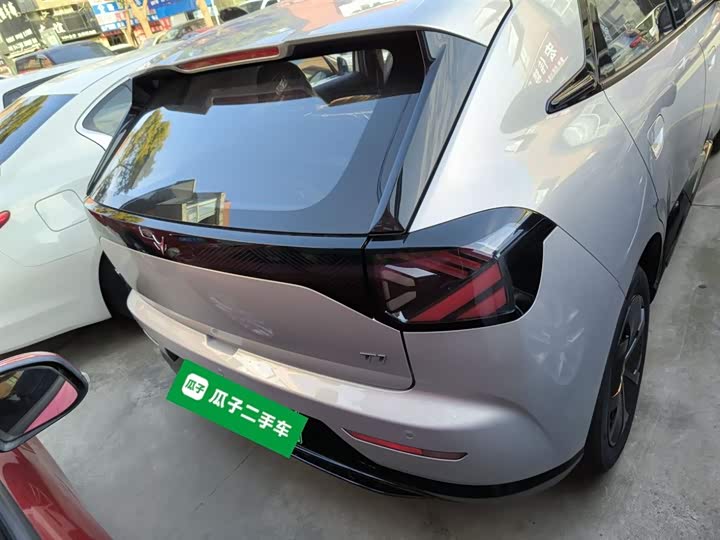 BAIC Arcfox T1 2025 2025款 425 PRO