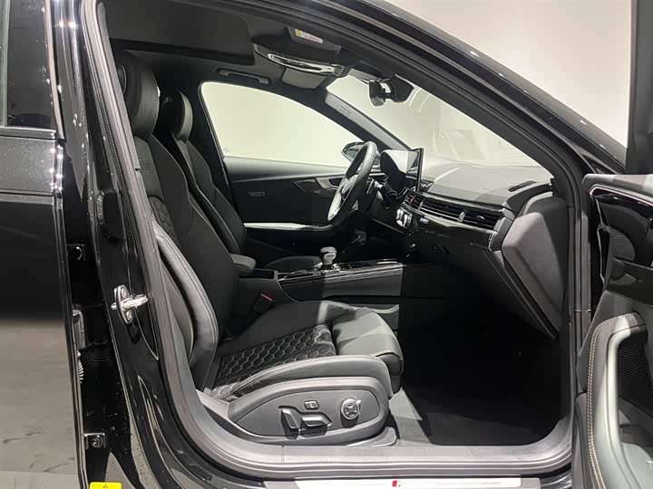 Audi RS 4 2023 2023款 RS4 Avant 暗金版