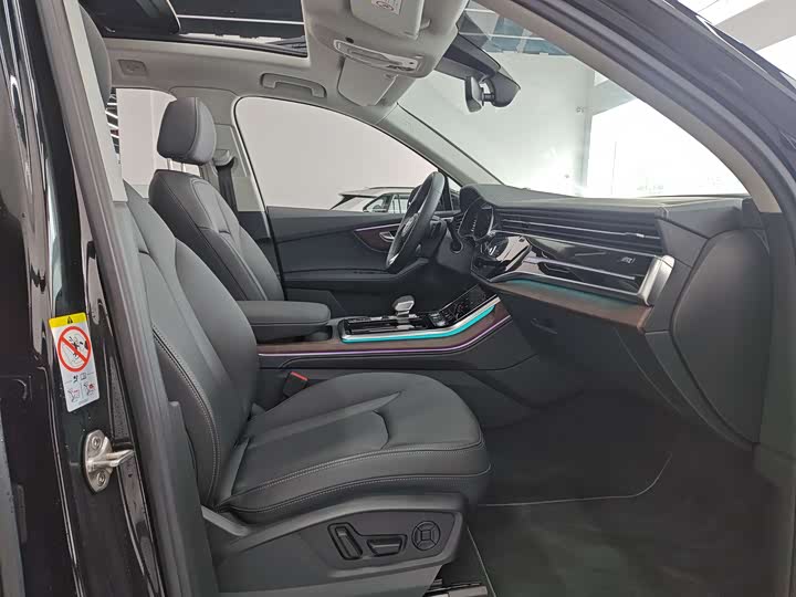 Audi Q7 2024 2024款 45 TFSI quattro S line黑武士型