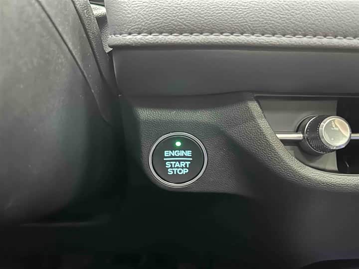 Ford Mondeo 2025 2025款 2.0T EcoBoost 至尊型