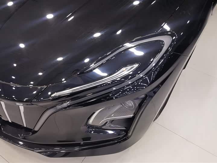 Hongqi E-QM5 2024 2024款 560km PLUS