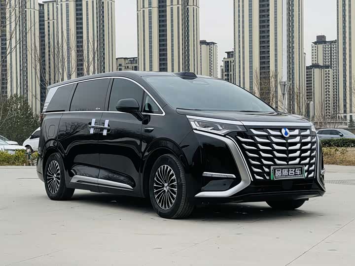 Denza D9 2025 2025款 DM-i 智驾版 1020 四驱旗舰型