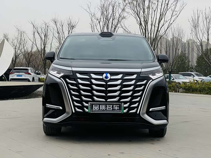 Denza D9 2025 2025款 DM-i 智驾版 1020 四驱旗舰型